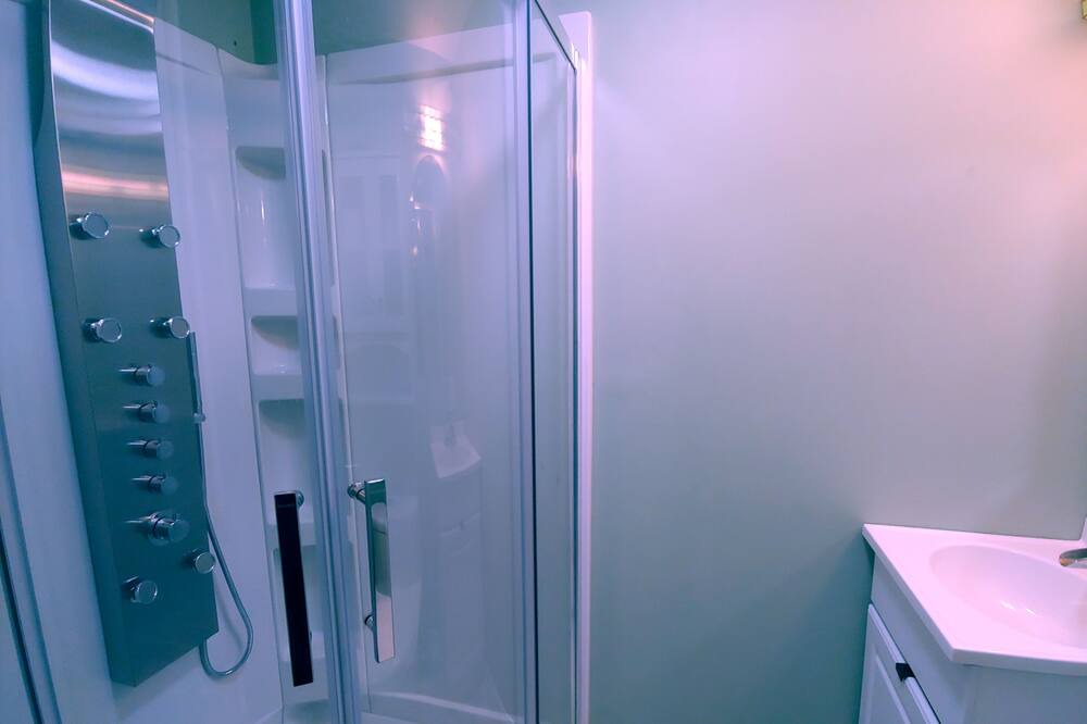 Photo of Bathroom in Selwyn