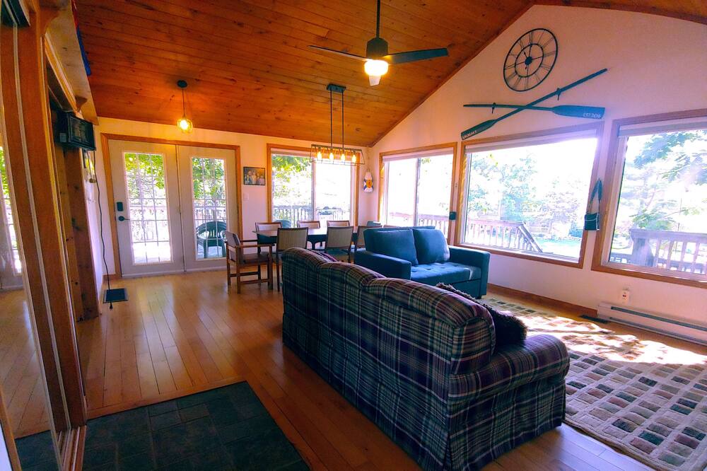 Photo of Livingroom in Selwyn