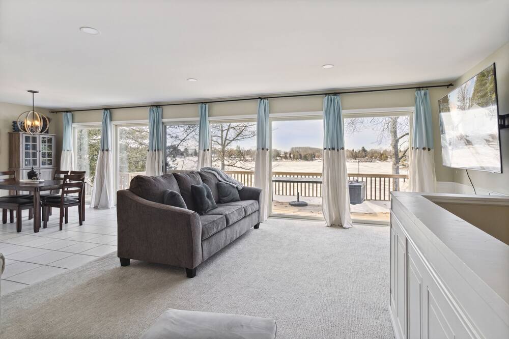 Photo of Livingroom in Farwell