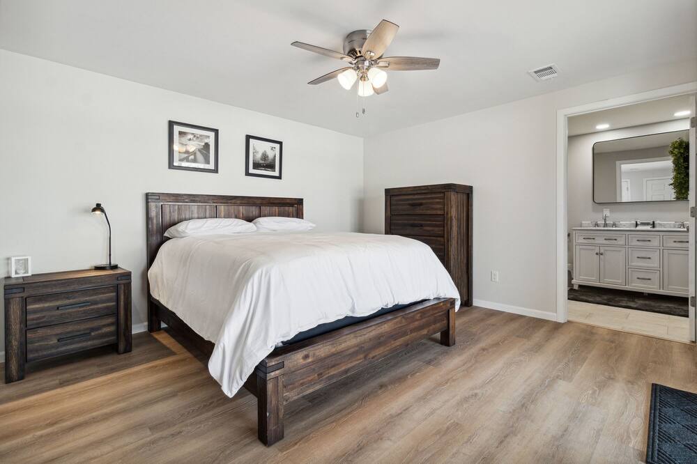Photo of Bedroom in Farwell
