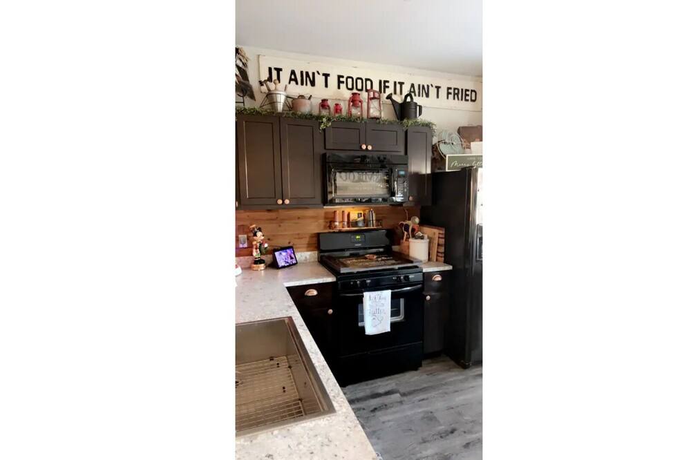 Photo of Kitchen in Noble