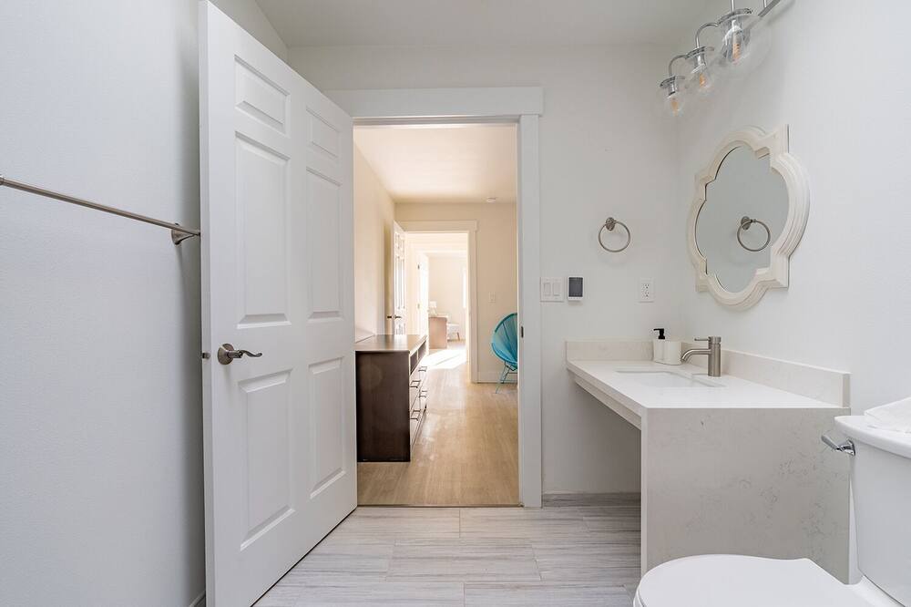 Photo of Bathroom in Haller Lake