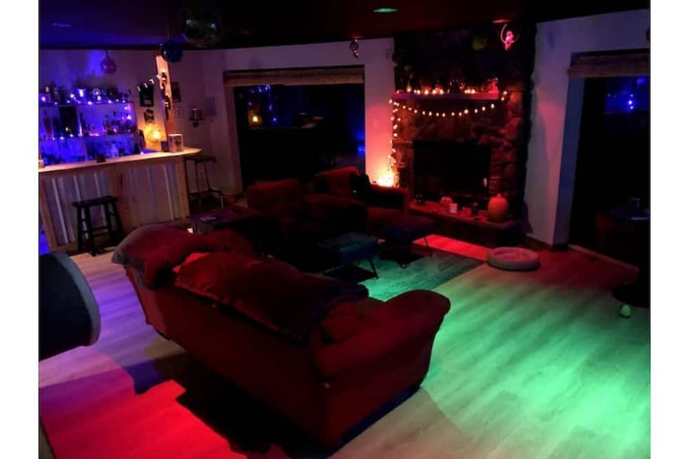 Photo of Livingroom in Fishkill