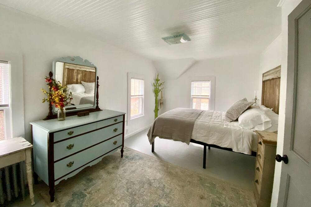 Photo of Bedroom in Fishs Eddy