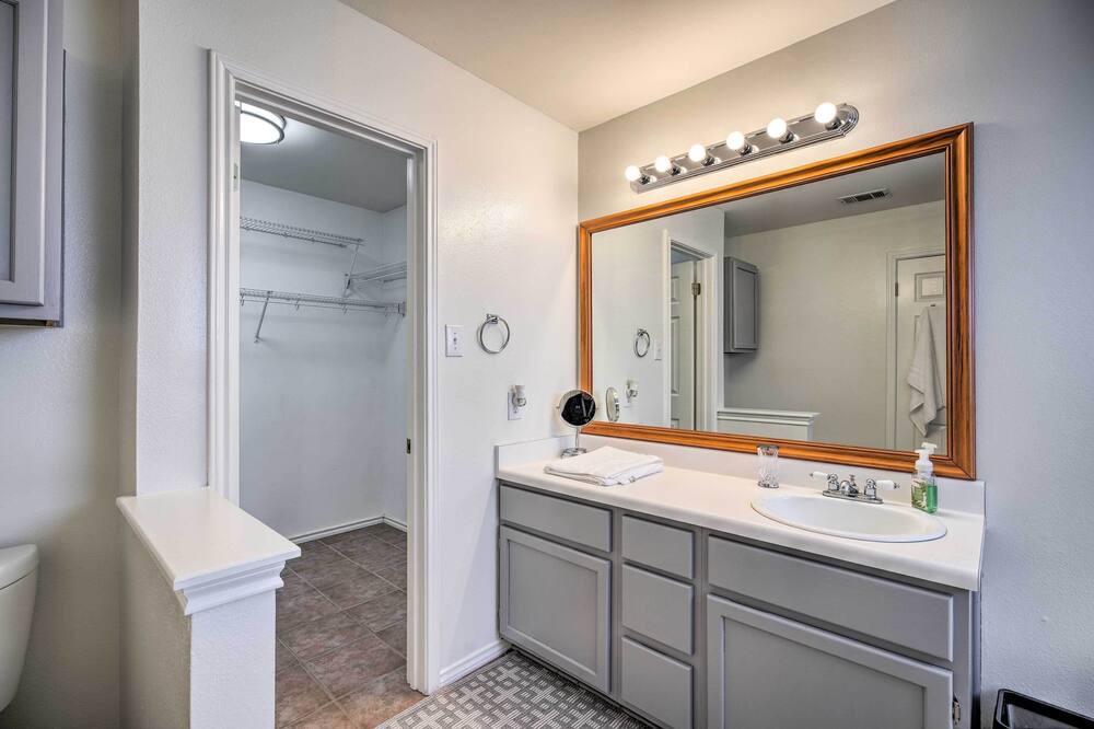 Photo of Bathroom in West San Antonio