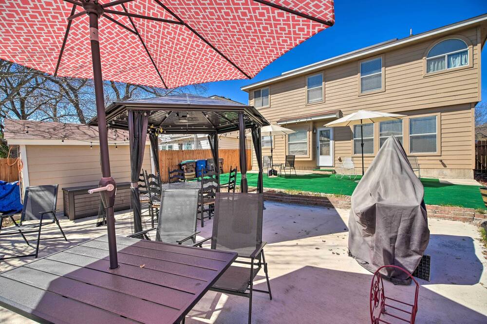 Photo of Patio Balcony in West San Antonio