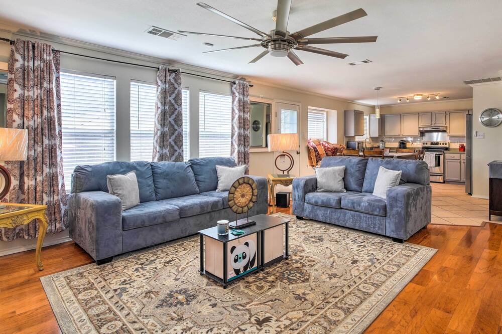 Photo of Livingroom in West San Antonio