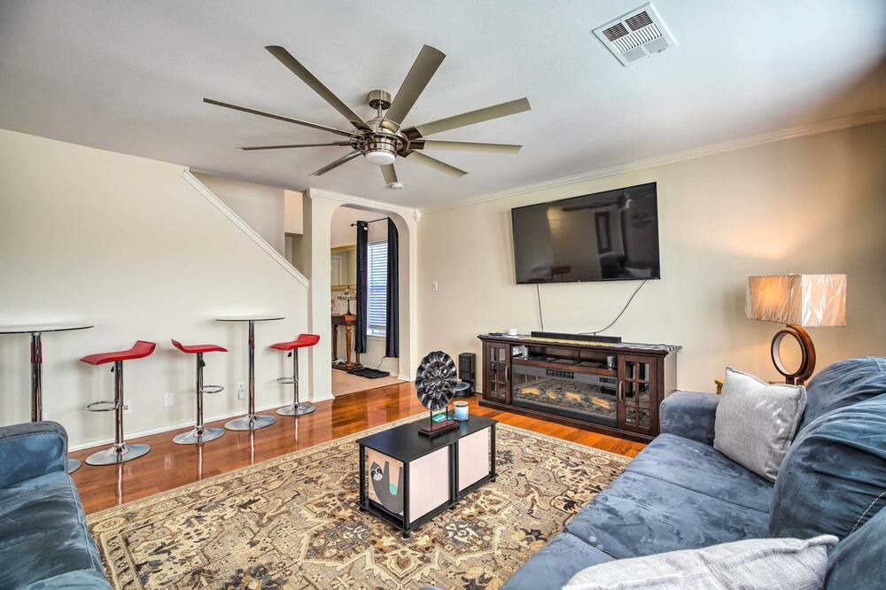 Photo of Livingroom in West San Antonio