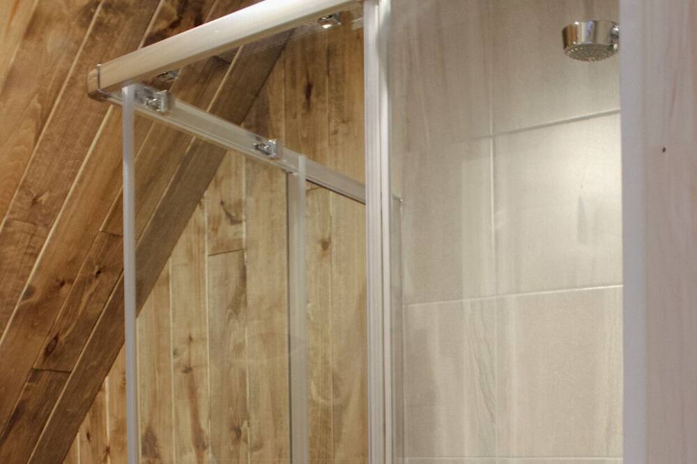 Photo of Bathroom in Saint-Michel-des-Saints