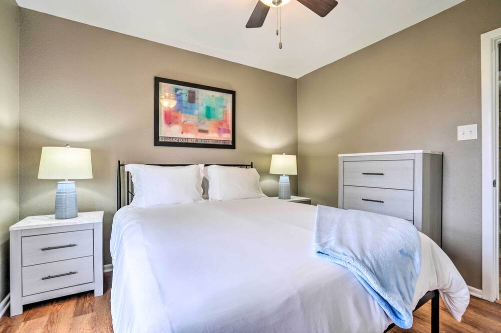 Photo of Bedroom in North San Antonio - SAT