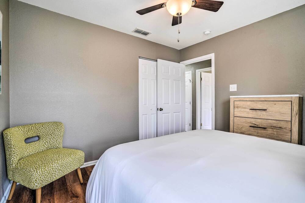 Photo of Bedroom in North San Antonio - SAT