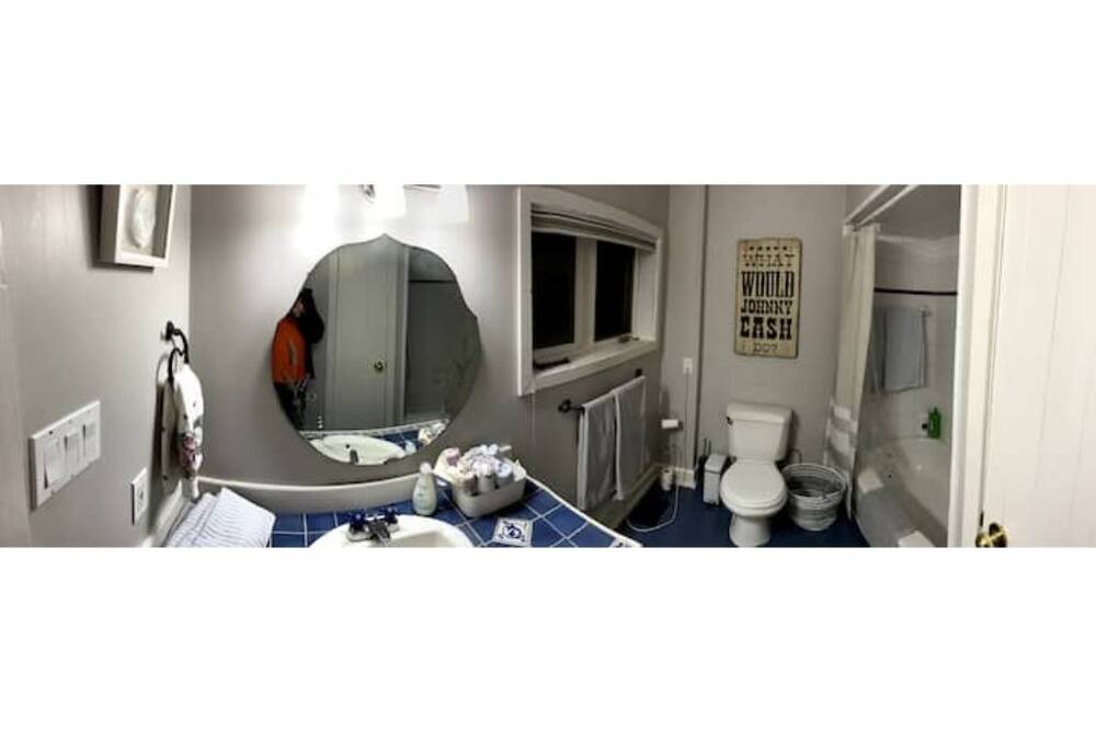 Photo of Bathroom in Whitchurch-Stouffville