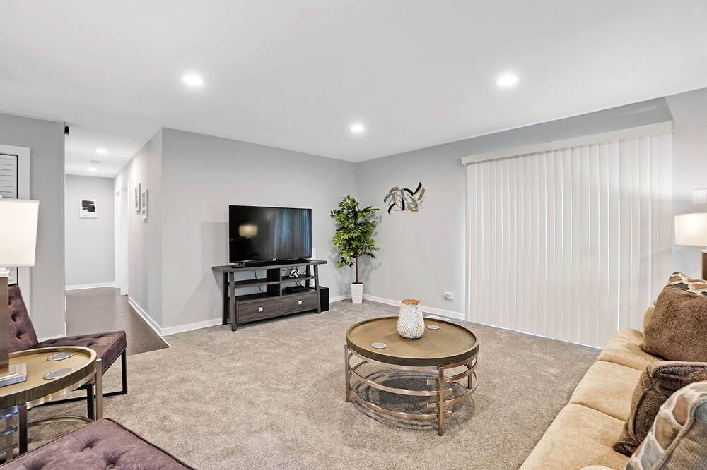 Photo of Livingroom in Glendale Heights