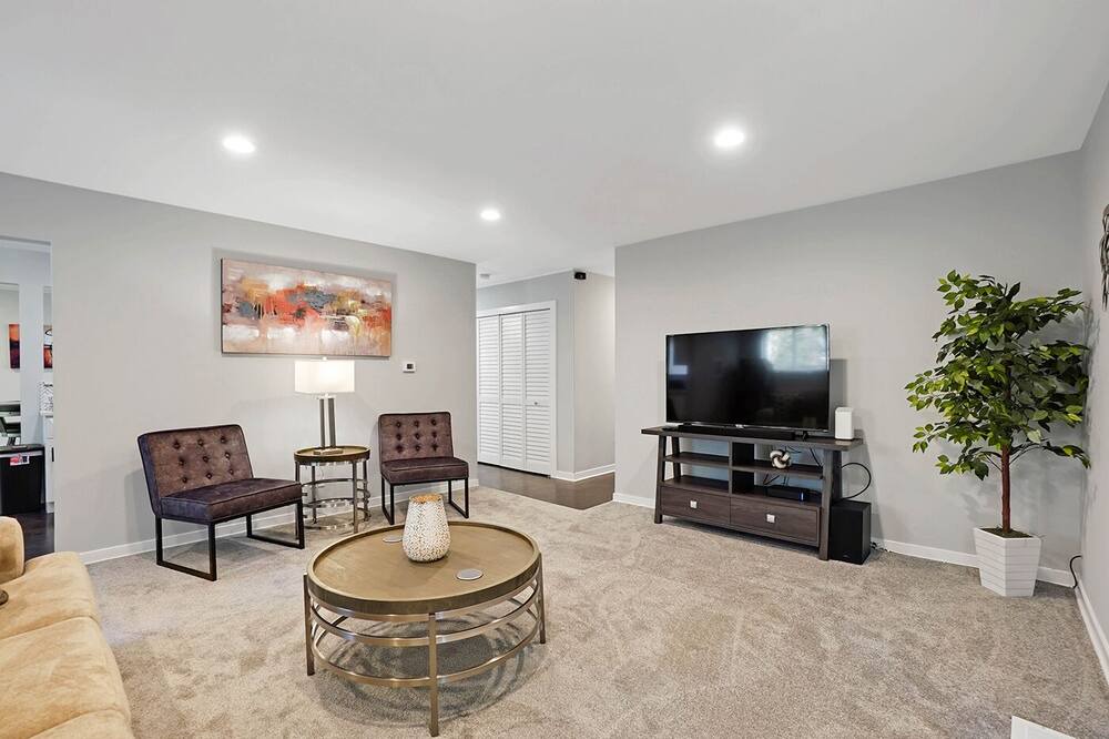 Photo of Livingroom in Glendale Heights