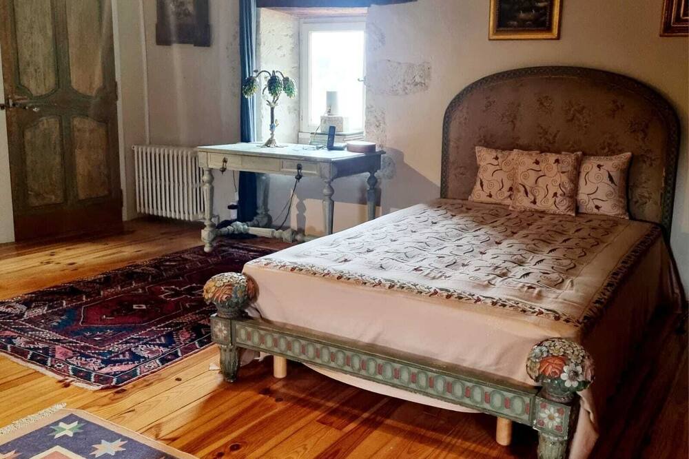 Photo of Bedroom in Leguillac-de-l'Auche