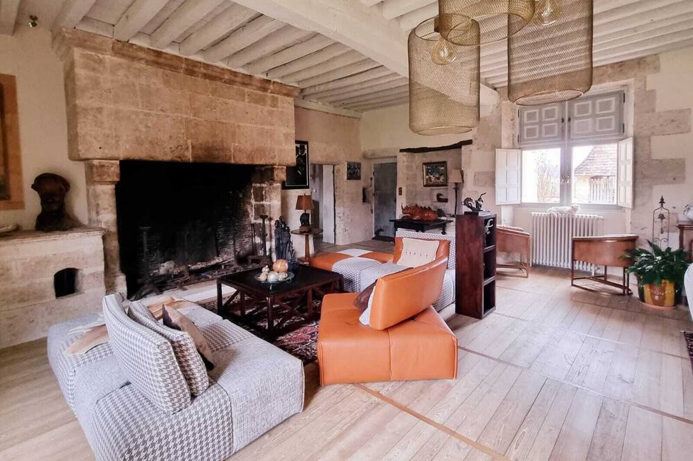 Photo of Livingroom in Leguillac-de-l'Auche