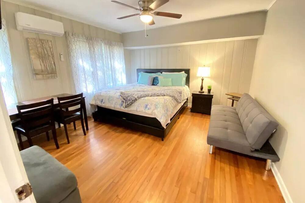Photo of Bedroom in Hattiesburg