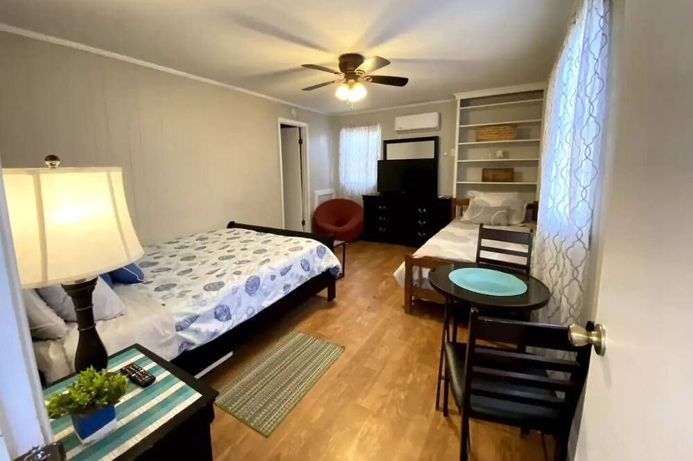 Photo of Bedroom in Hattiesburg