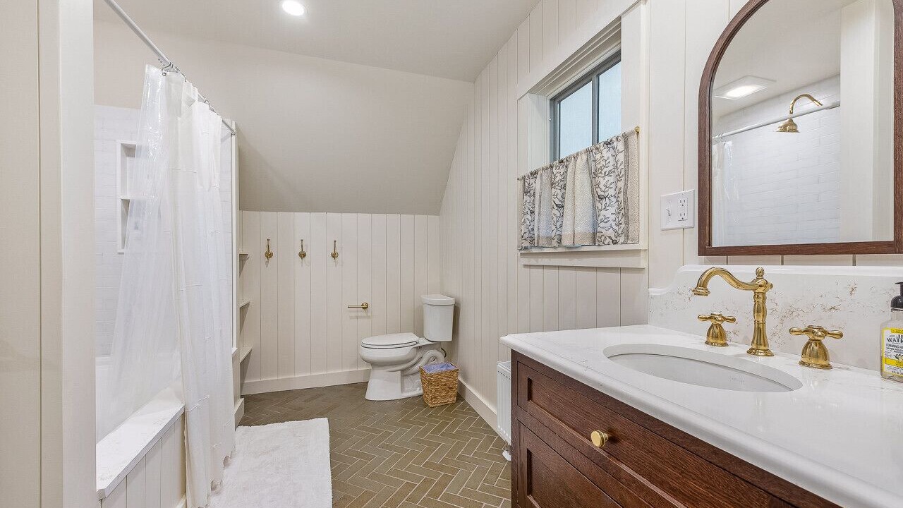 Photo of Others in Bayville