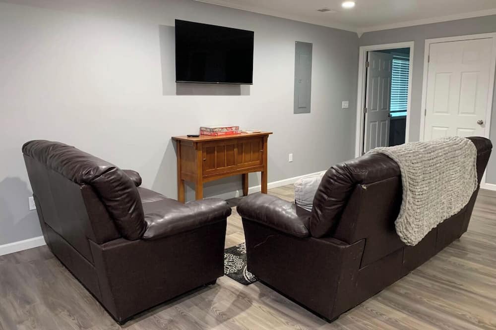 Photo of Livingroom in East Prairie