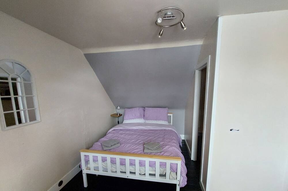 Photo of Bedroom in St Combs