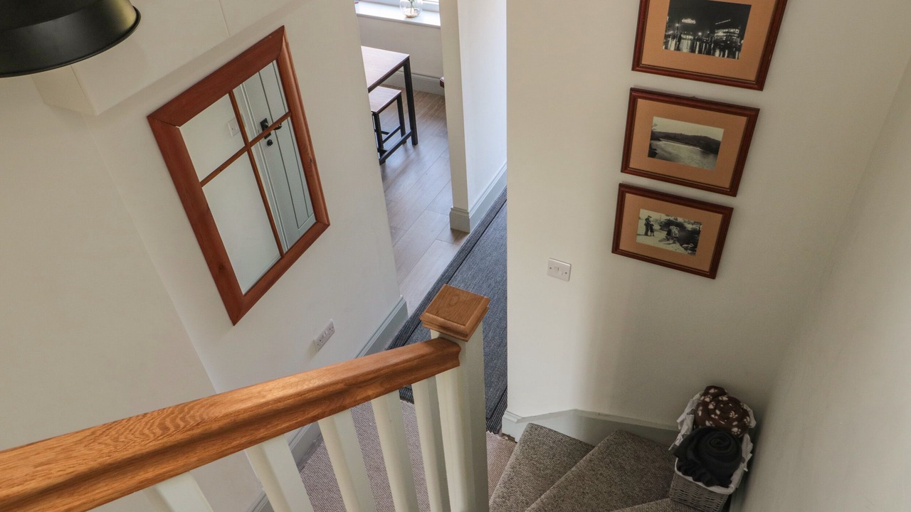 Photo of Others in Belford