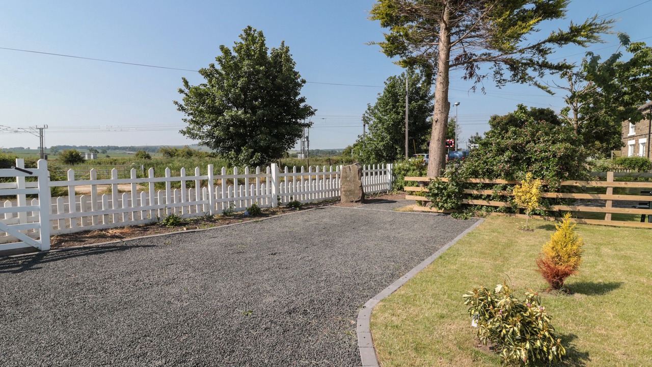 Photo of Others in Belford