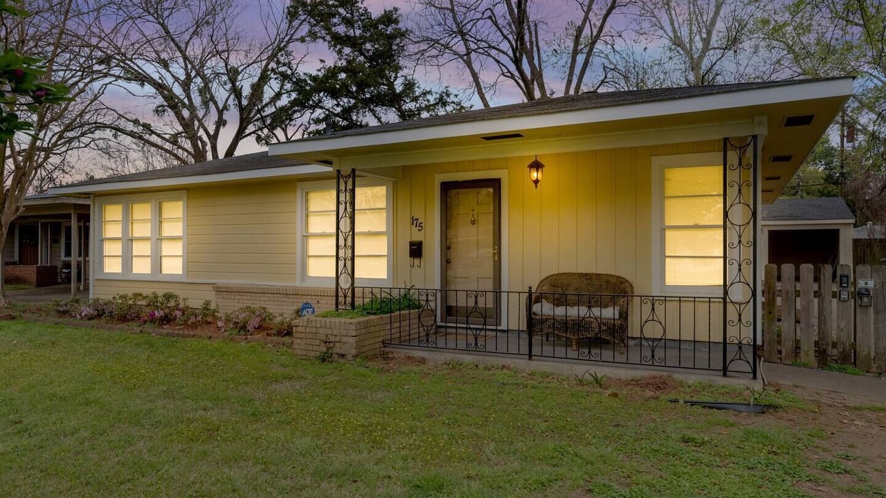 Photo of Outdoor in Broadmoor