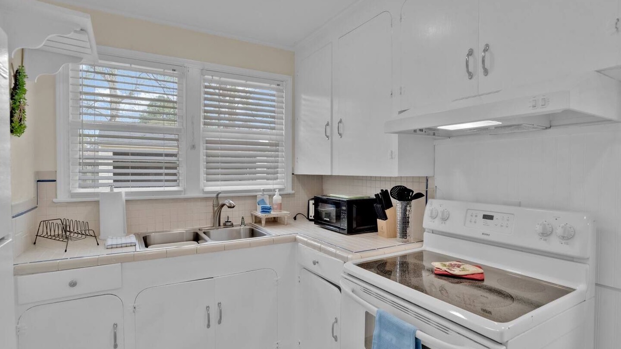 Photo of Kitchen in Broadmoor