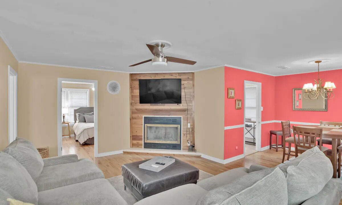Photo of Livingroom in Broadmoor