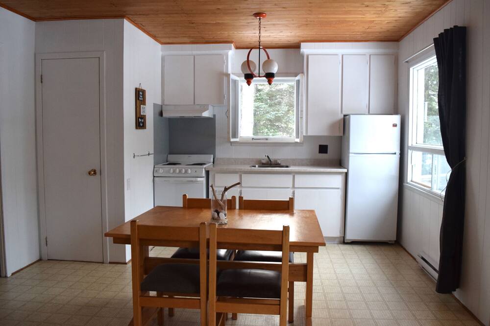Photo of Kitchen in Notre-Dame-des-Neiges