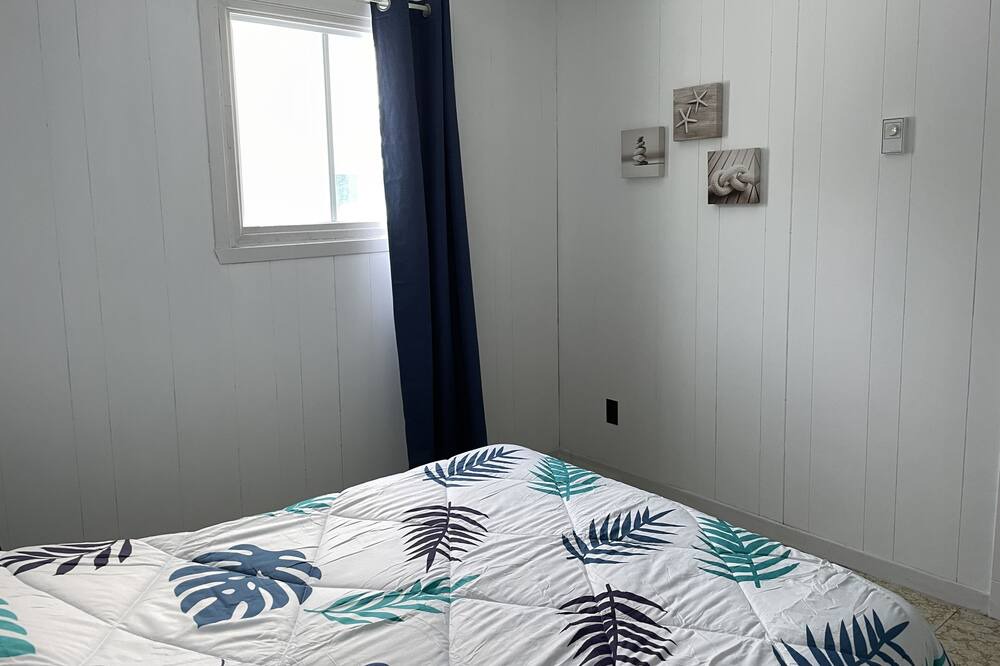 Photo of Bedroom in Notre-Dame-des-Neiges