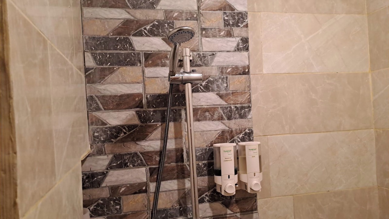 Photo of Bathroom in Mataram