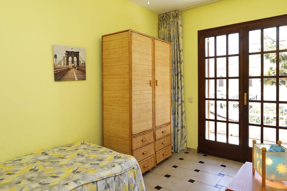 Photo of Bedroom in Torredembarra
