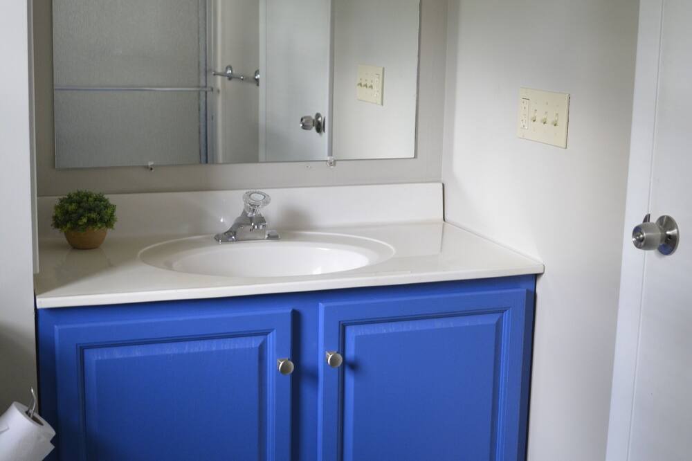Photo of Bathroom in Palmyra