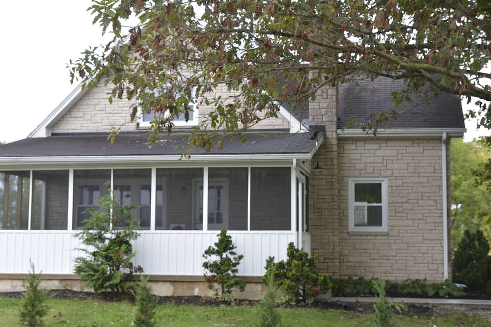 Photo of Outdoor in Palmyra