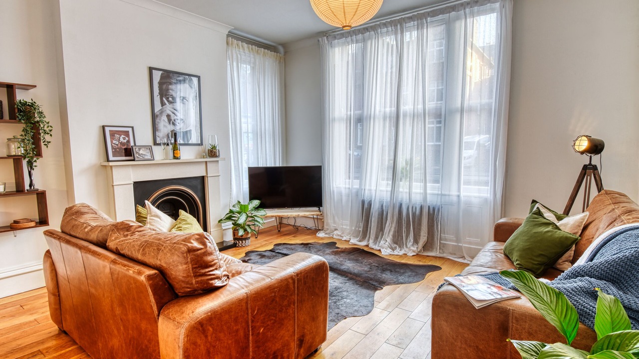 Photo of Livingroom in Dudley