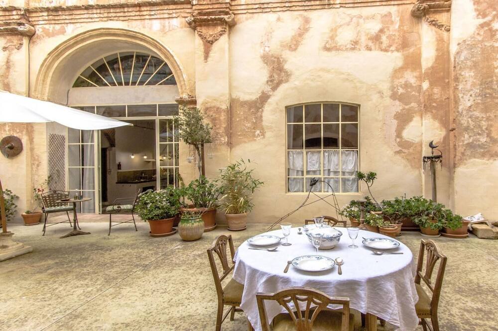 Photo of Outdoor in Vila-Rodona