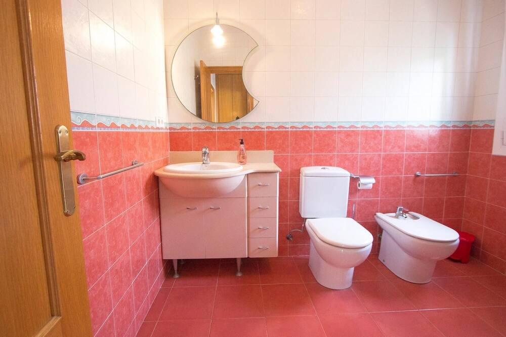 Photo of Bathroom in Torrelles de Llobregat
