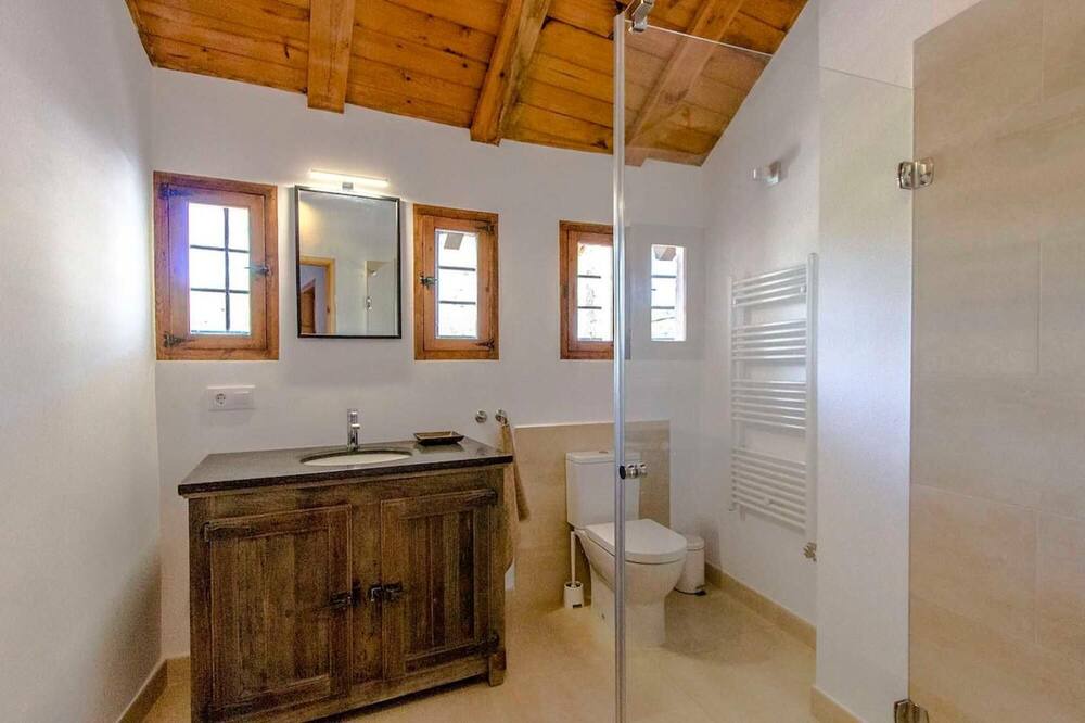 Photo of Bathroom in Palleja