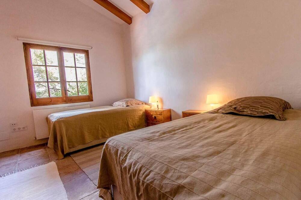 Photo of Bedroom in Palleja