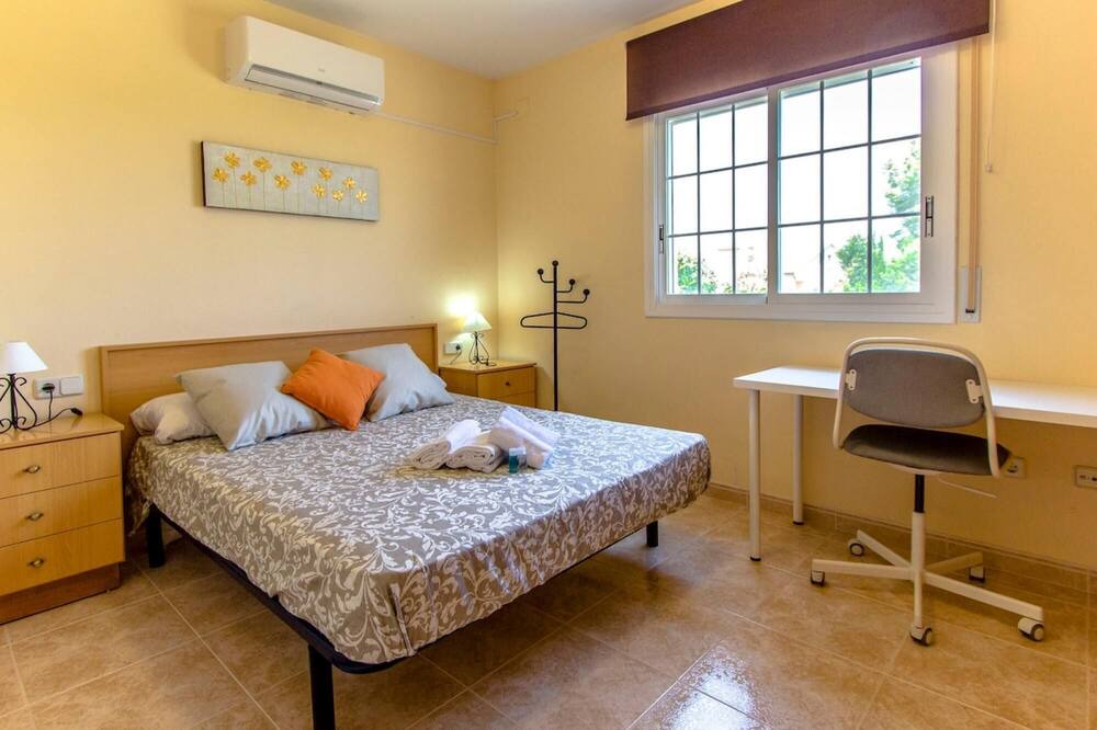 Photo of Bedroom in El Vendrell
