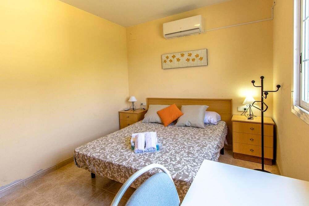 Photo of Bedroom in El Vendrell