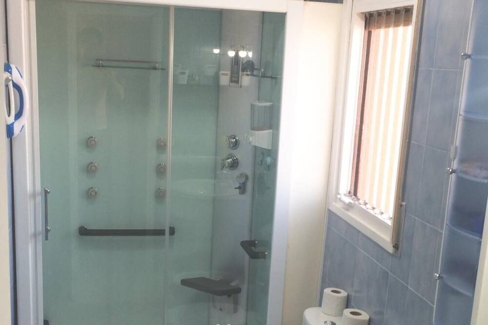 Photo of Bathroom in La Bisbal del Penedes