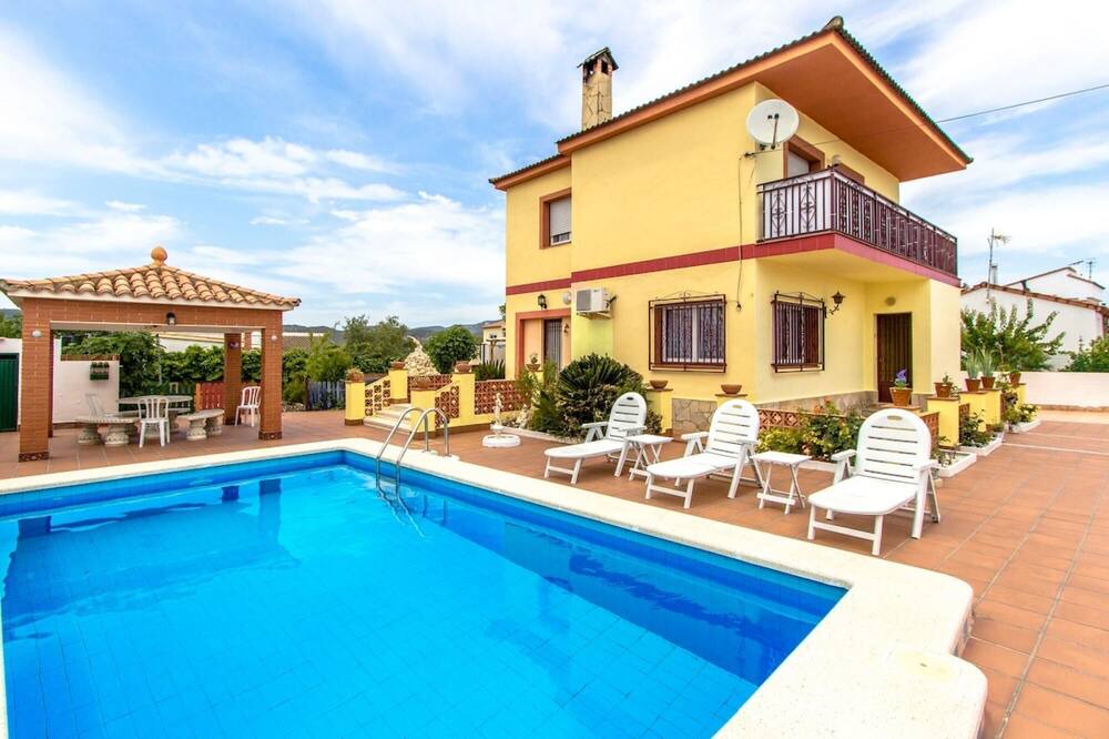 Photo of Outdoor in La Bisbal del Penedes