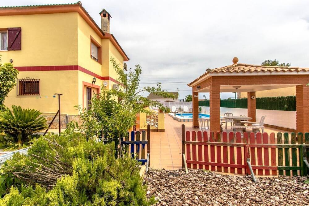 Photo of Outdoor in La Bisbal del Penedes