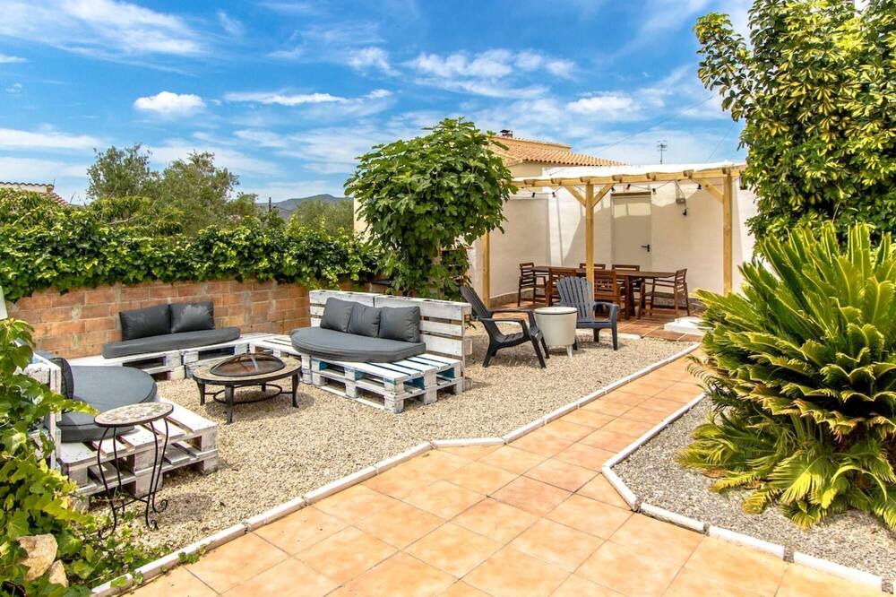 Photo of Outdoor in La Bisbal del Penedes
