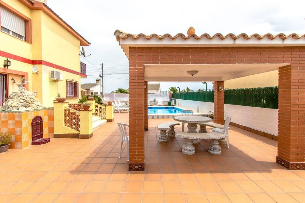 Photo of Patio Balcony in La Bisbal del Penedes