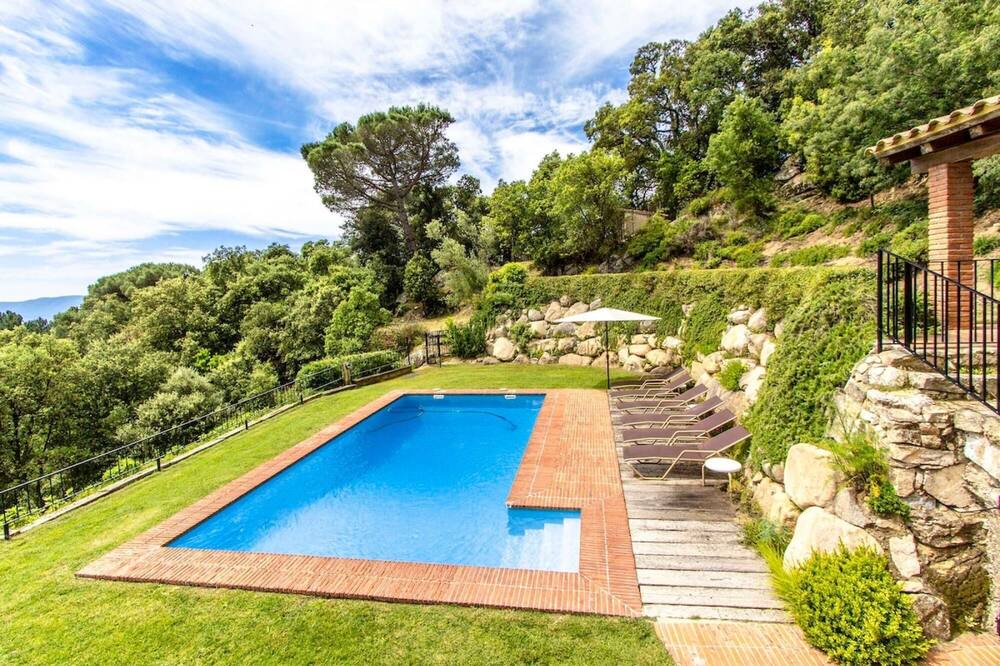 Photo of Outdoor in Sant Feliu de Buixalleu
