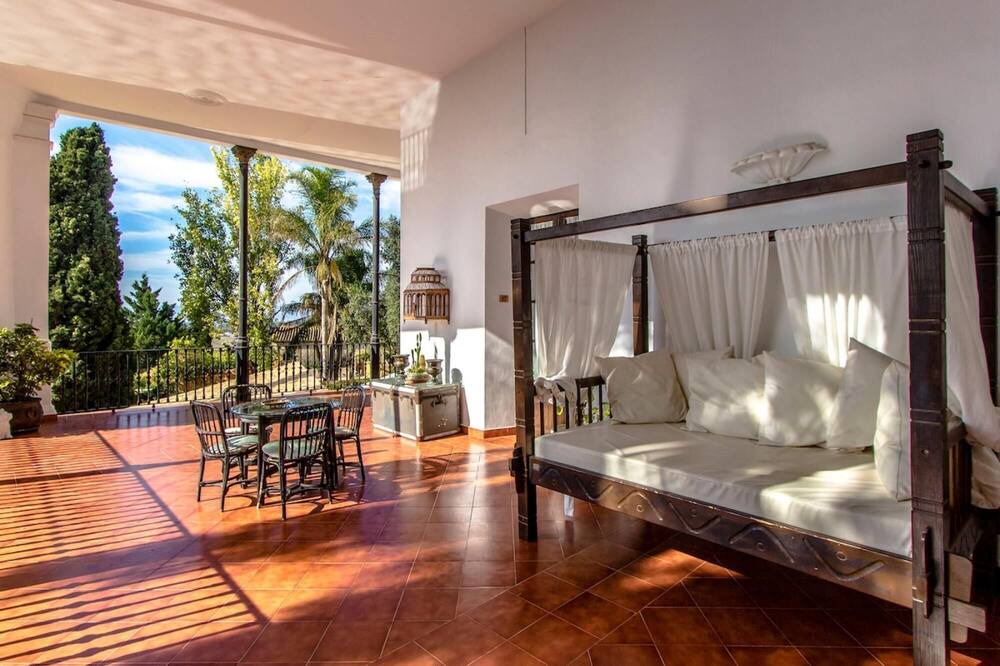 Photo of Bedroom in Banyeres del Penedes